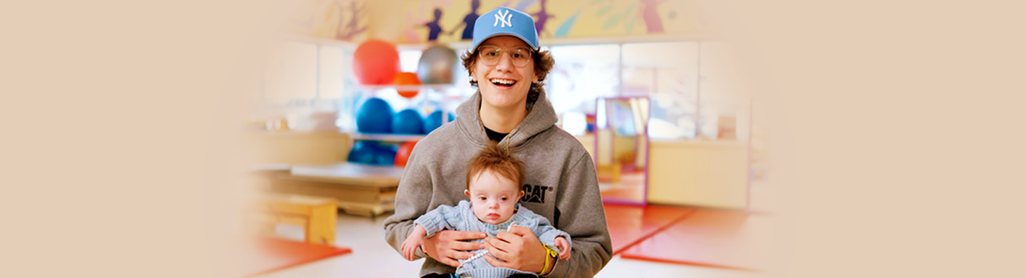 A picture of Hudson and Hunter having a hat on and looking towards the camera