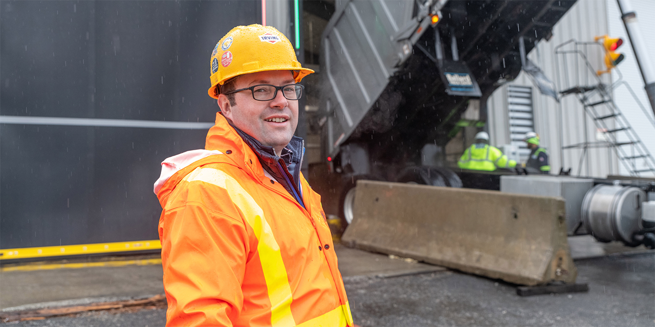 Irving Oil Refinery Employee