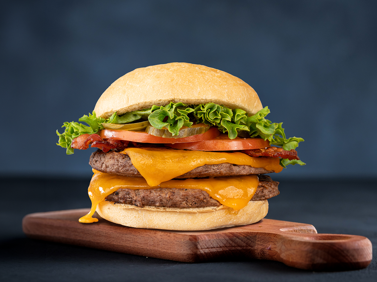 Tasty Big Stop menu Burger on the platter